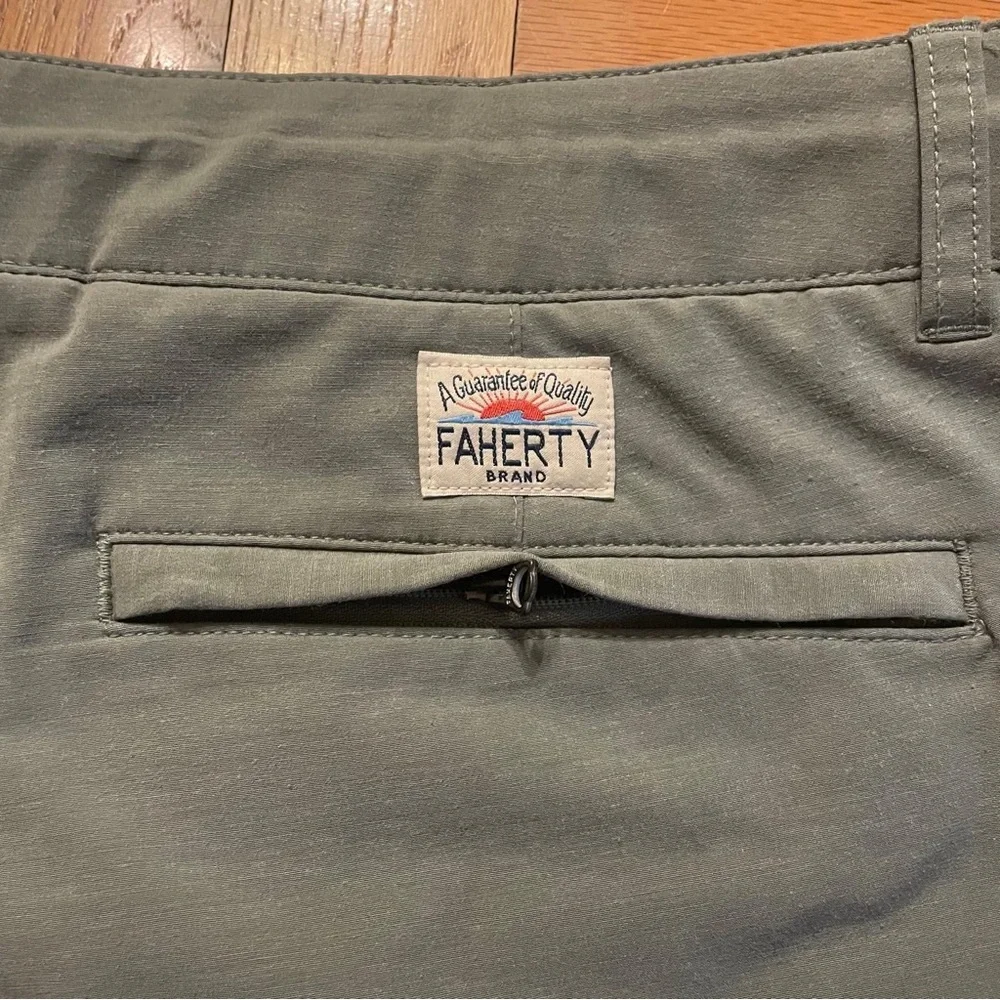 Faherty All Day Sage Olive Green Casual Shorts Waist 38